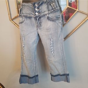 D & B Premium Denim High Rise Cuffed Hem Distressed Capri Jean's NWT Sz.